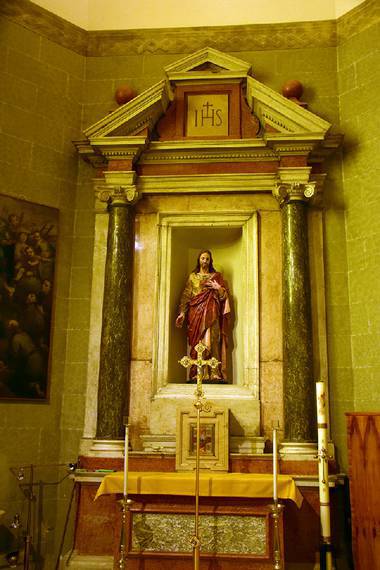 Altare del Sacro Cuore.jpg