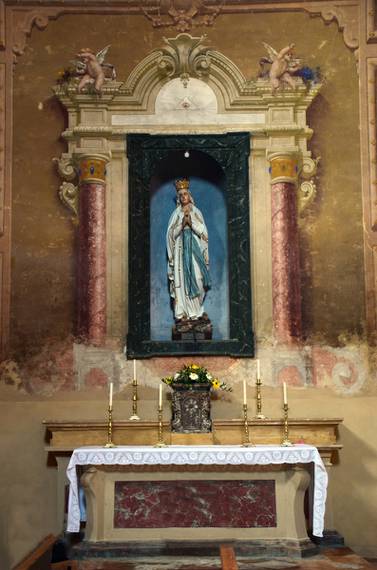 F.13 Altare Madonna Addolorata.JPG