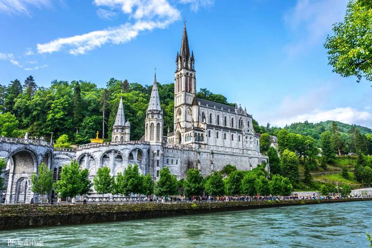 C:\fakepath\Santuario-di-Lourdes-Francia_6.jpg